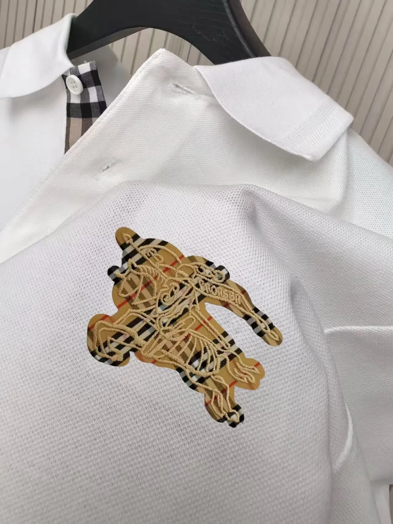 P115，〖 BURBERRY〗 New Arrival T POLO ， Breathable ， :69.7% 26.4% 3.9% : ， ， Quality。 ！ ， ！Sizes：M-4XL
